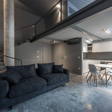 شقة Grey Loft بولينيانو آ ماري المظهر الخارجي الصورة