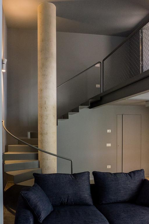 شقة Grey Loft بولينيانو آ ماري المظهر الخارجي الصورة