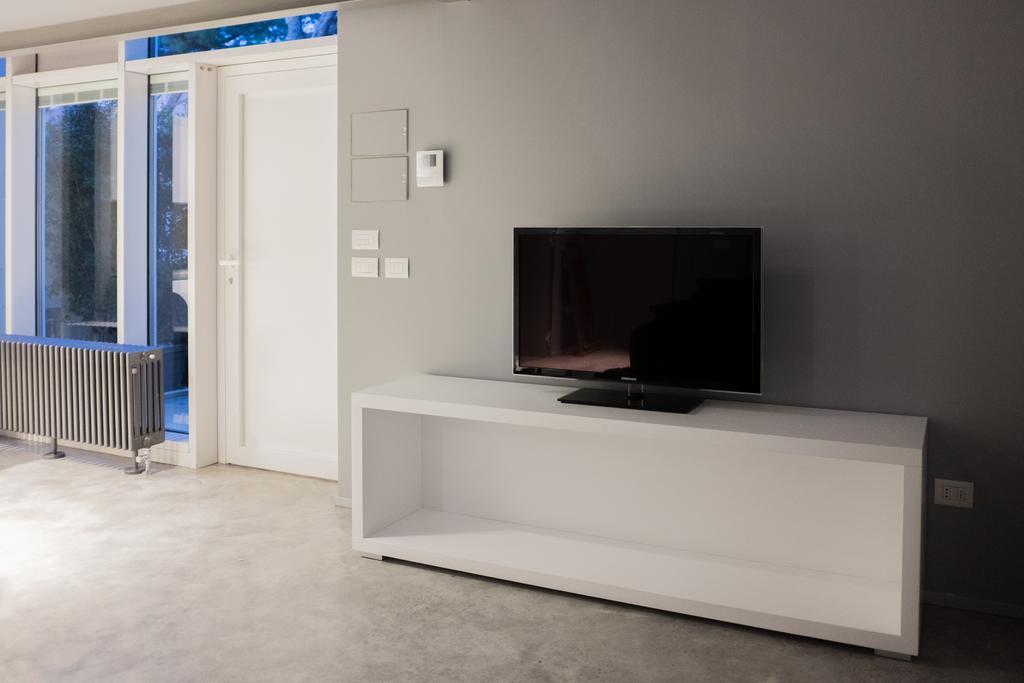 شقة Grey Loft بولينيانو آ ماري المظهر الخارجي الصورة