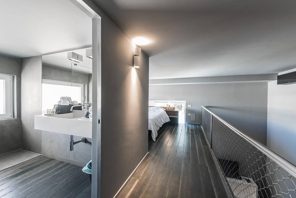شقة Grey Loft بولينيانو آ ماري المظهر الخارجي الصورة