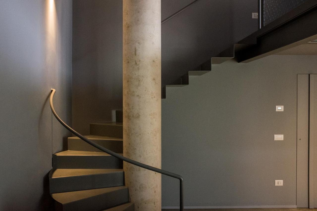 شقة Grey Loft بولينيانو آ ماري المظهر الخارجي الصورة